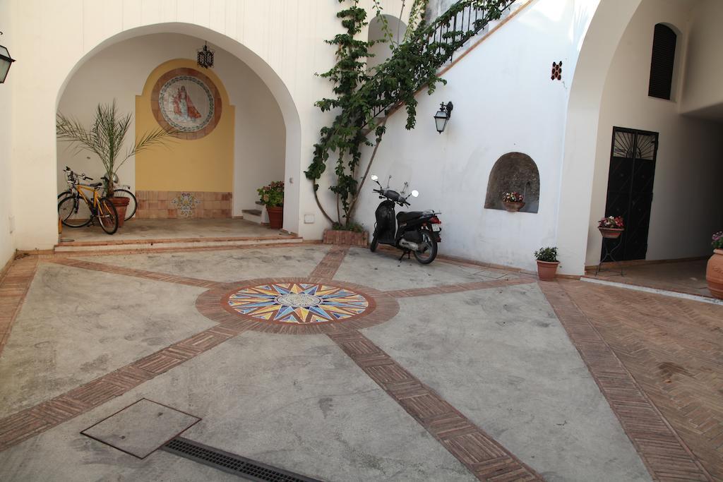 Bed and Breakfast Le Terrazze Di Cristina Vietri Zewnętrze zdjęcie