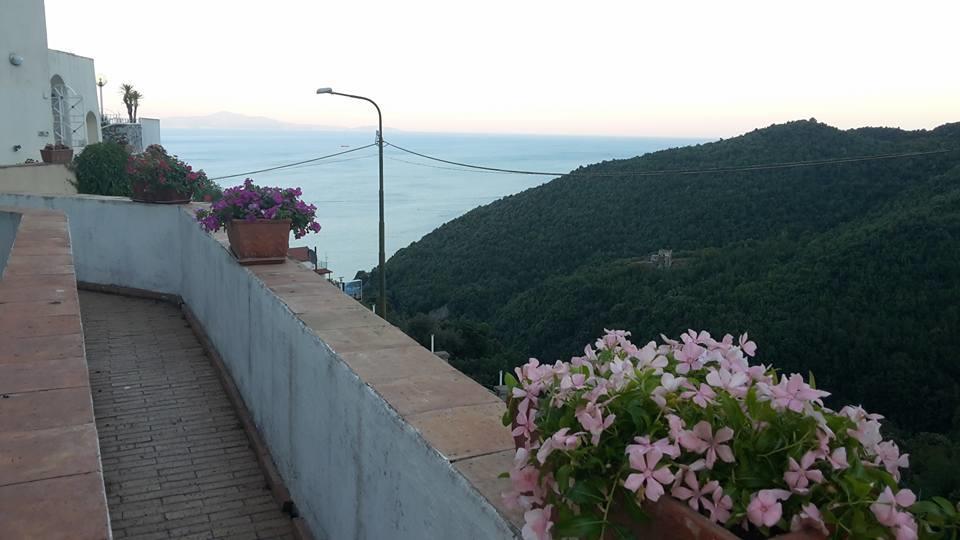 Bed and Breakfast Le Terrazze Di Cristina Vietri Zewnętrze zdjęcie